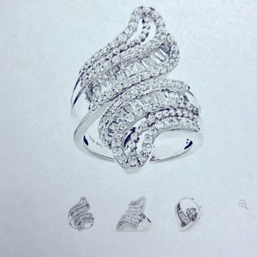 Bella Luce White Diamond Simulant Ring - Picture 7 of 8